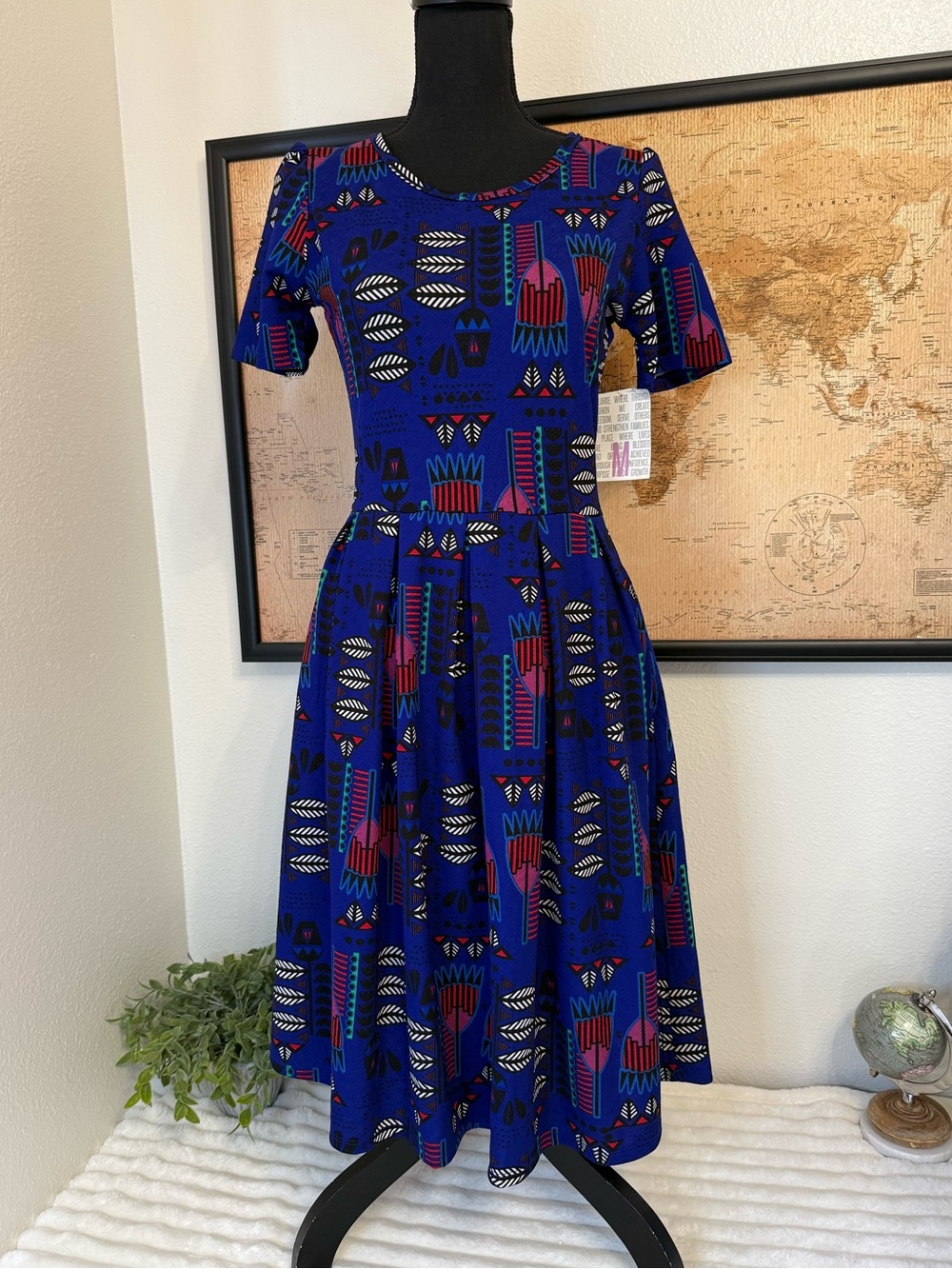 Lularoe Amelia dress size medium